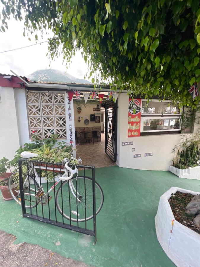 Emile Youth Hostel غيبرالتار المظهر الخارجي الصورة