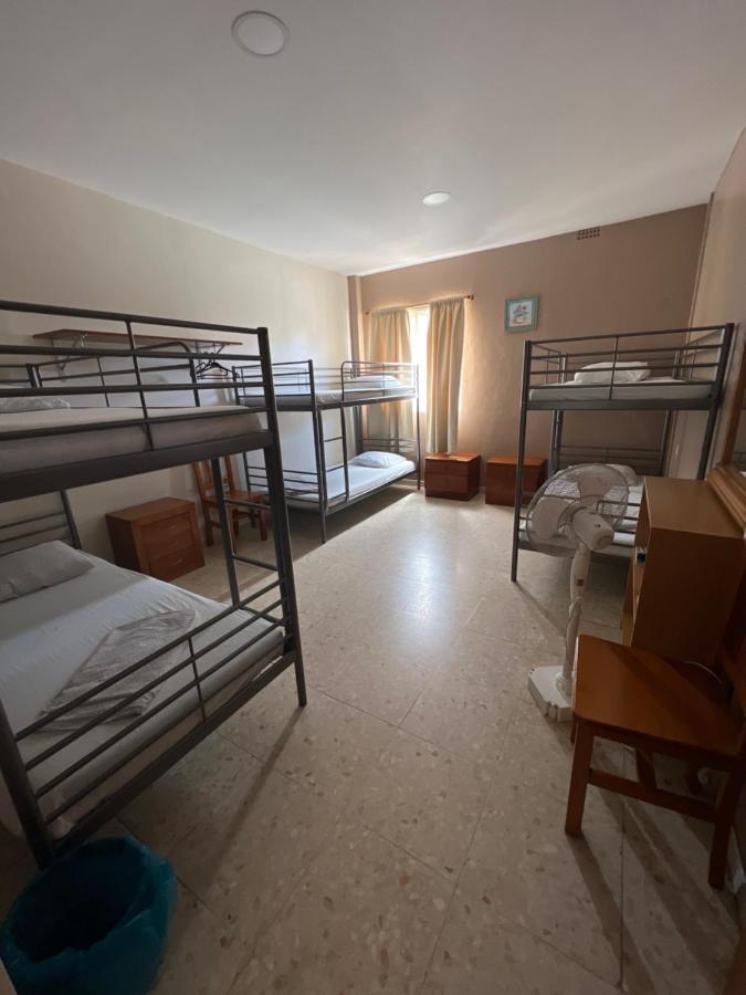 Emile Youth Hostel غيبرالتار المظهر الخارجي الصورة